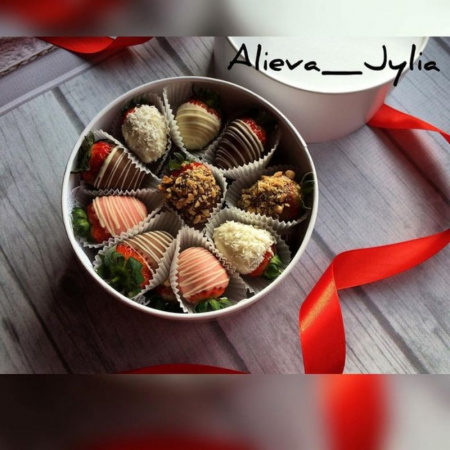 Коробка круглая с Окном (шайба) 145•60 мм Белая (крышка+дно)